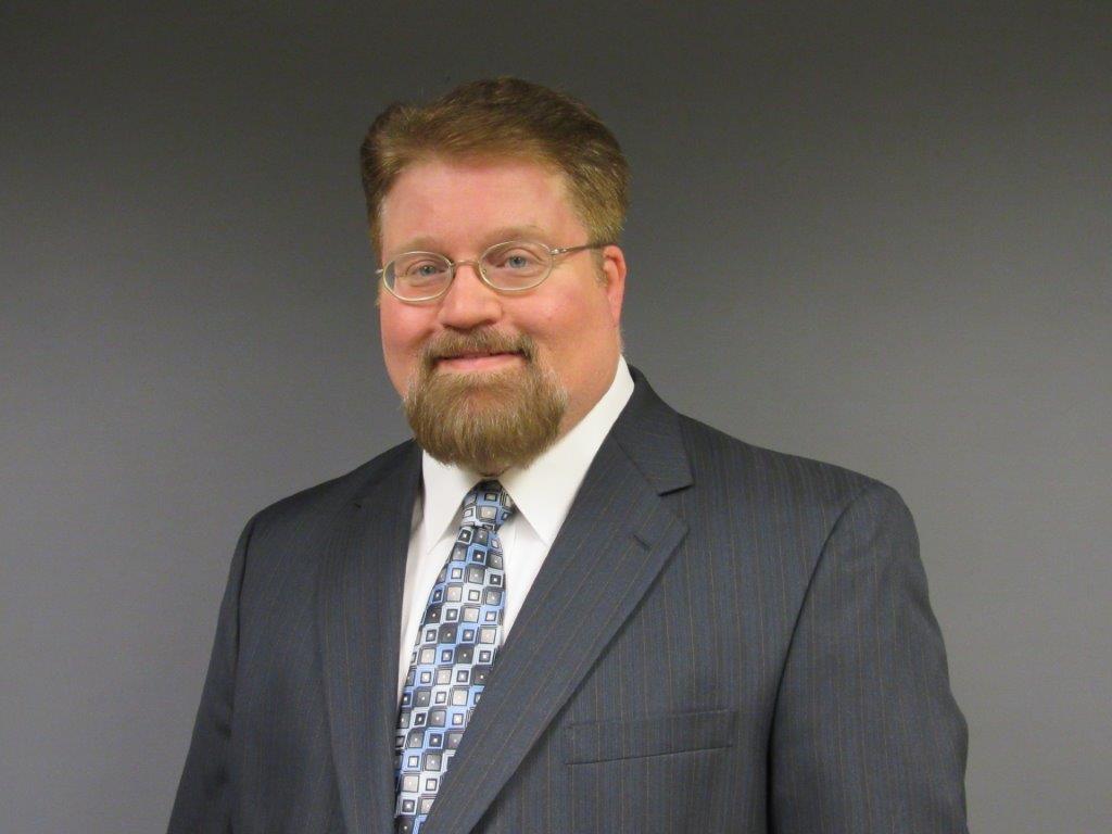 headshot of larry glassing